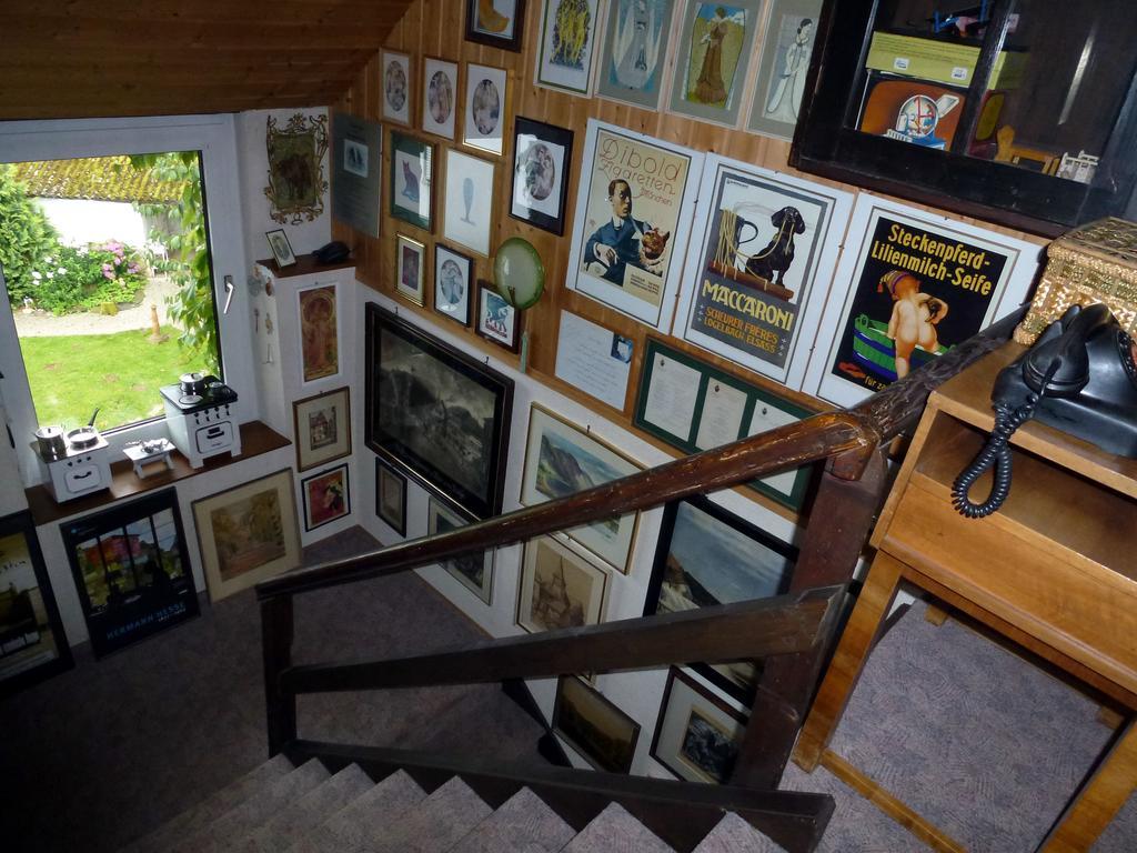 Romantikzimmer im Antiquariat Sonnschied Extérieur photo